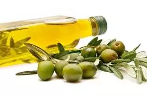 Scopriamo perchè l'olio extravergine d'oliva è un alimento unico e fondamentale per il nostro organismo. Quali sono le proprietà?