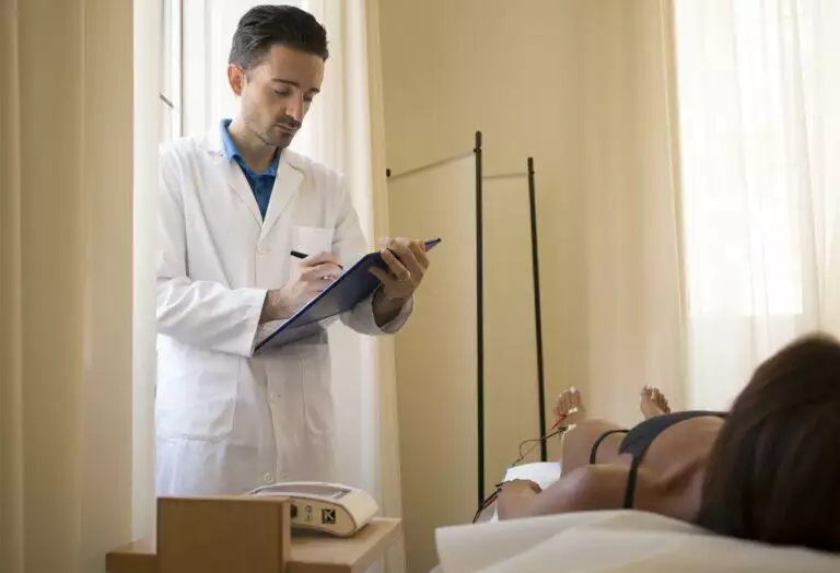 Dimagrire spesso è necessario, ma dimagrire troppo può rivelarsi dannoso e in questo articolo ti spiego il perché.